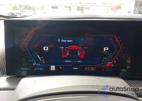 2023 BMW Xm из США, поврежденный, VIN 5YM23CS08P9S33538